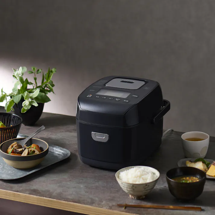 アイリスオーヤマ 米屋の旨み 銘柄炊き 圧力IHジャー炊飯器 3合 RC-PDA30-B ブラック 調理家電 キッチン 米 圧力IH炊飯器 4967576631075【別送品】