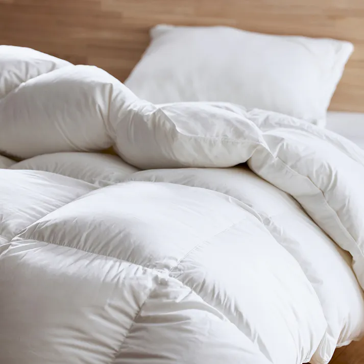 アイリスオーヤマ 羽毛ふとん KKF-WD901-DL アイボリー 掛け布団 あったか 4967576634502【別送品】