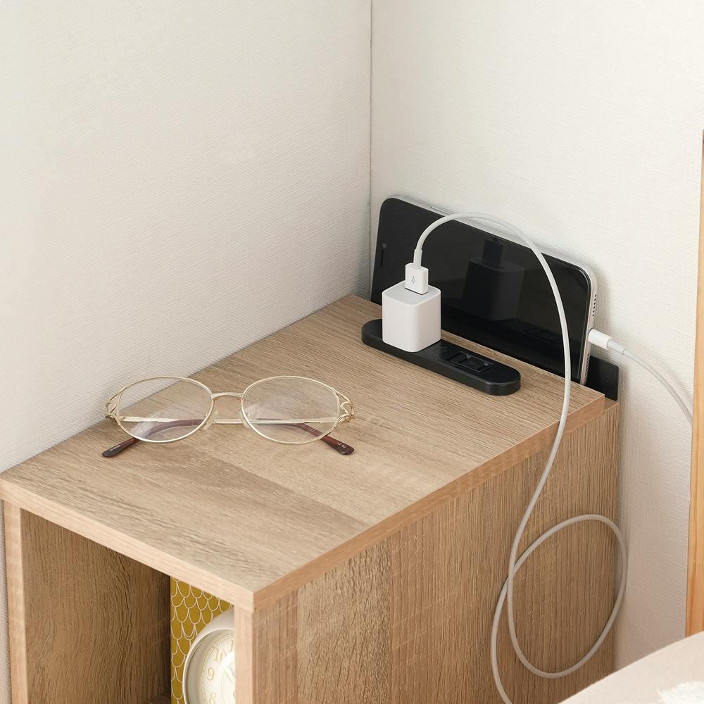 アイリスオーヤマ ナイトテーブル扉付き NTB-180T ライトナチュラル