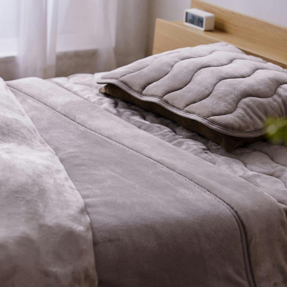 布団・毛布 ISA アイリスオーヤマ 2枚合わせ毛布 BBK-TRV-S ベージュ 毛布 あったか