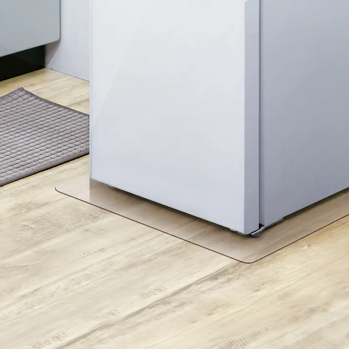 アイリスオーヤマ 冷蔵庫/冷凍庫下床保護パネル3mm厚Mサイズ(段ボール仕様) RP3D-M キズ防止 へこみ防止 4967576638968【別送品】