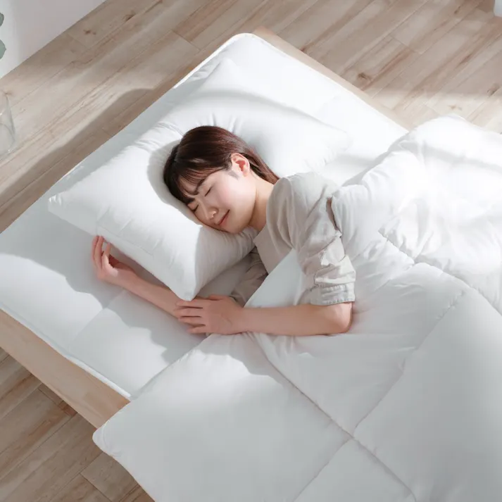 アイリスオーヤマ 洗える掛け布団 洗濯ネット付 KKF-WB15-DN ホワイト 掛け布団 布団・カバー 4967576672382【別送品】