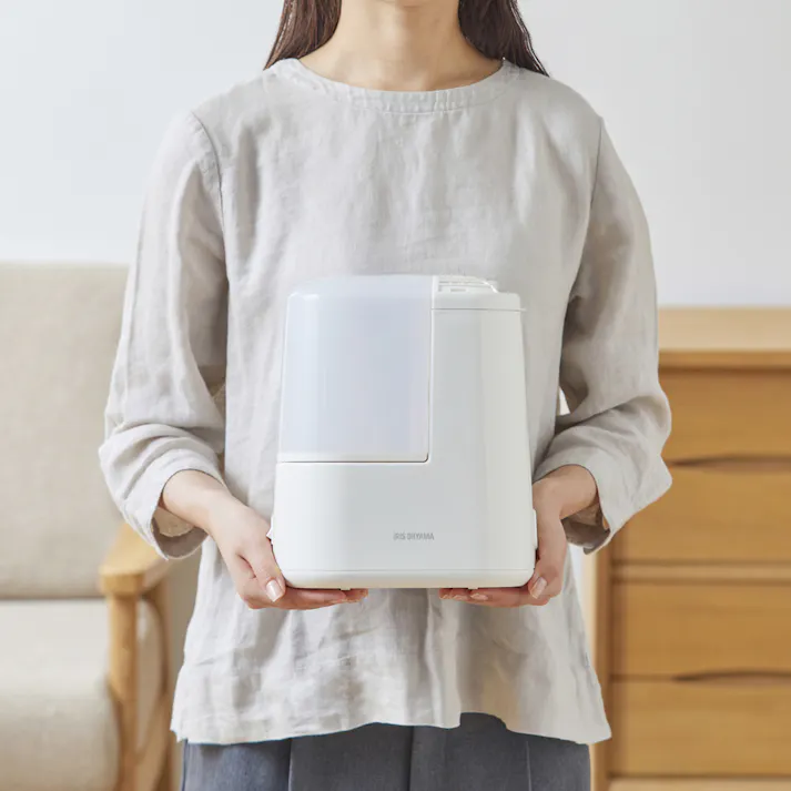 アイリスオーヤマ スチーム式加湿器 120ml AHM-H12B-C アイボリー 喉 声 乾燥 加湿器 4967576679152【別送品】