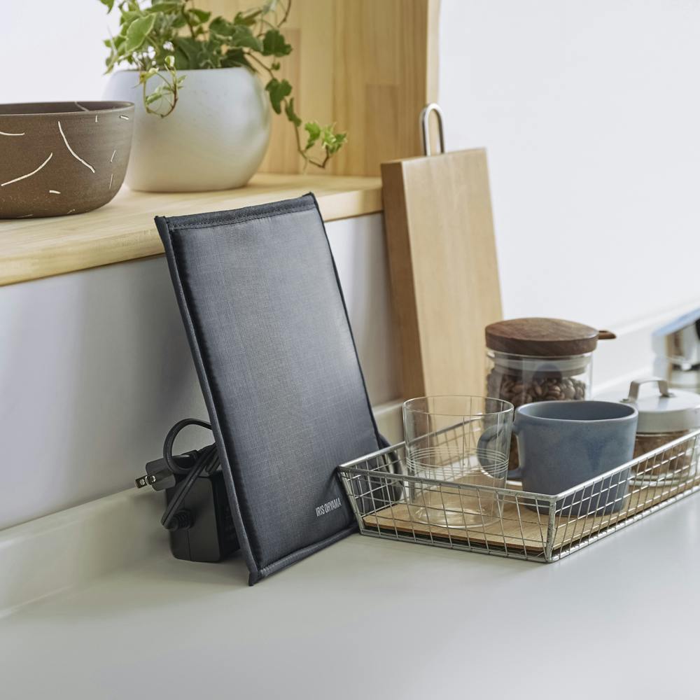 [新品未使用]アイリスオーヤマ 低温調理器 アイリスオーヤマ 低温調理器 ポケットシェフ PLTC-M01-B