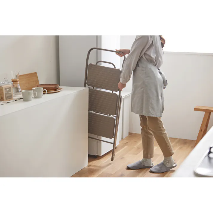 アイリスオーヤマ 折りたたみステップ3段 OSU-3R チャコール はしご 脚立 キッチン 4967576692052【別送品】