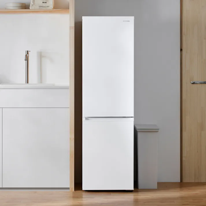 アイリスオーヤマ 冷凍冷蔵庫 170L IRSD-17A-W ホワイト 冷蔵庫 大容量 冷凍食品 保存 ストック 4967576697262【別送品】