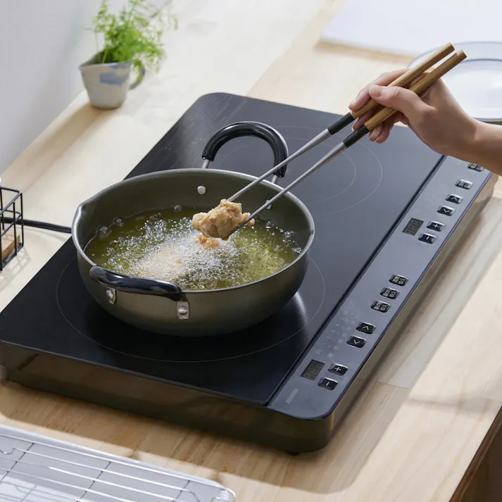 アイリスオーヤマ 2口IHコンロ IHK-WT41-B ブラック 保温 調理 IH調理器 4967576706117【別送品】