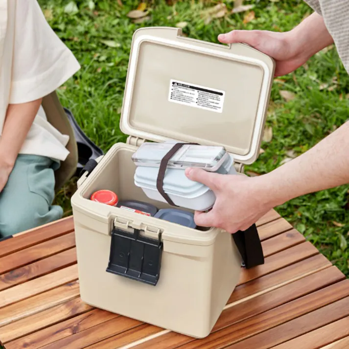 アイリスオーヤマ クーラーボックス CL-7 ベージュ キャンプ 釣り クーラーボックス 4967576706353【別送品】