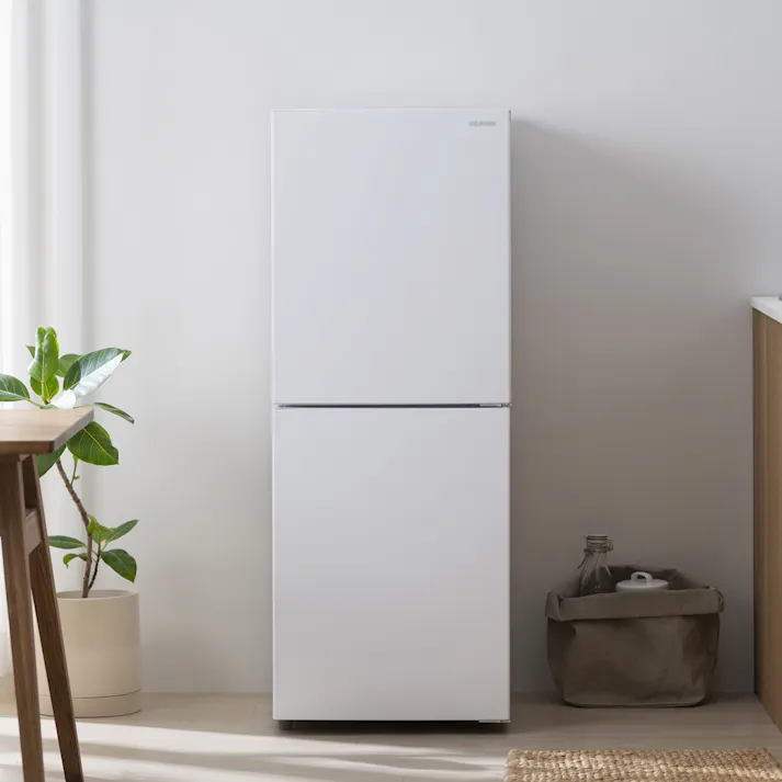 アイリスオーヤマ 冷凍冷蔵庫 153L IRSN-HF15A-W ホワイト 冷蔵庫 大容量 冷凍食品 保存 ストック 4967576735162【別送品】