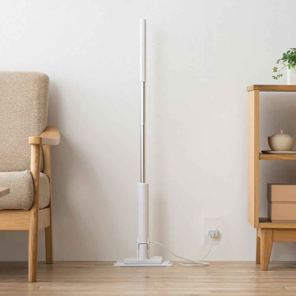 アイリスオーヤマ 掃除機 SWD-B-W [ホワイト] アイリスオーヤマ 電動フロアワイパー SWD-B-W ホワイト 掃除 手軽