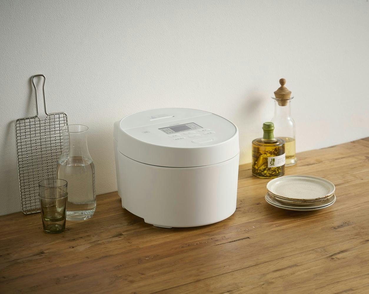 【超美品】☆IRIS OHYAMA IHジャー炊飯器 ホワイト IRIS OHYAMA 炊飯器 3合炊き 一人暮らし アイリスオーヤマ 3合