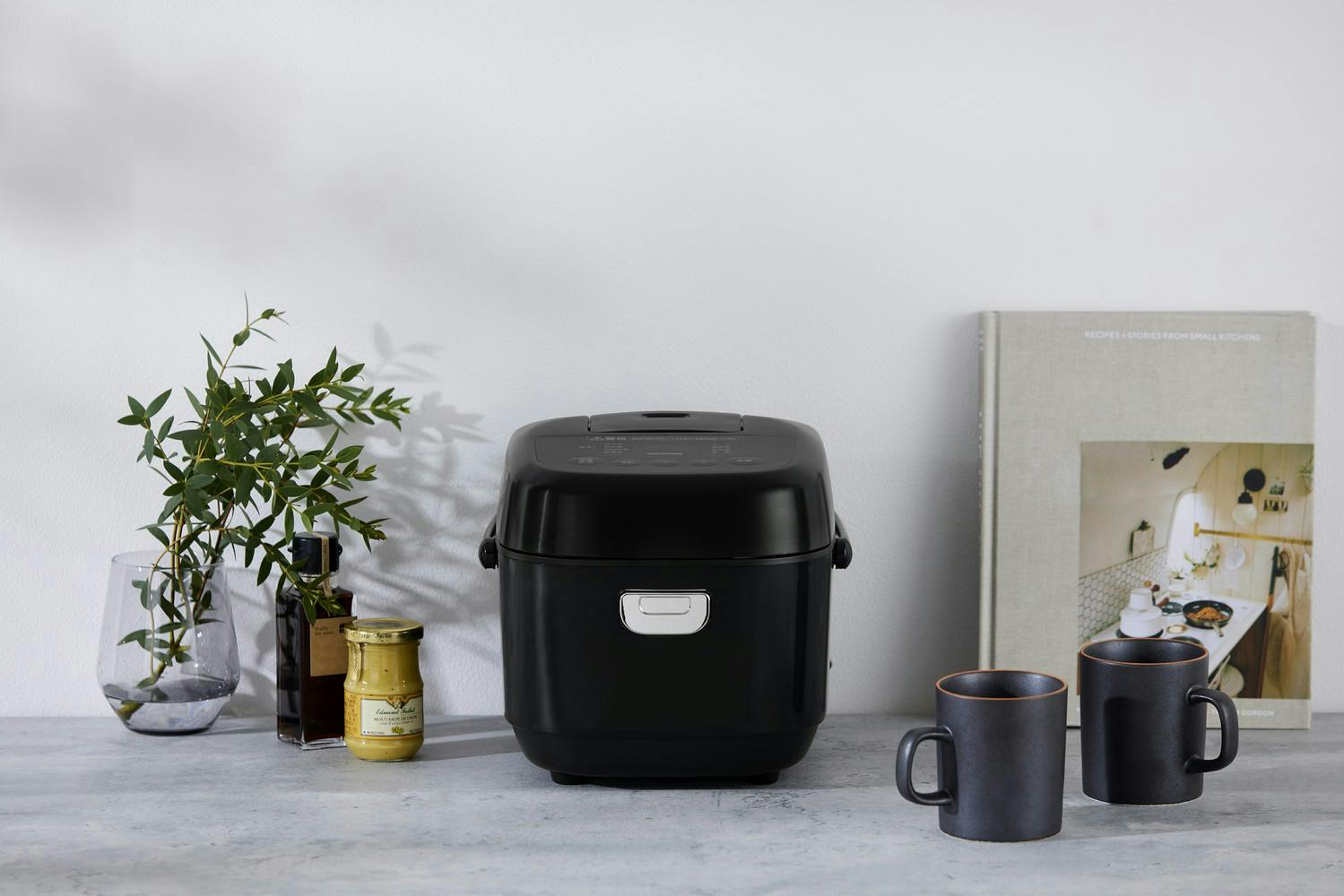 アイリスオーヤマ ジャー炊飯器 3合 ブラック シンプル マイコン式
