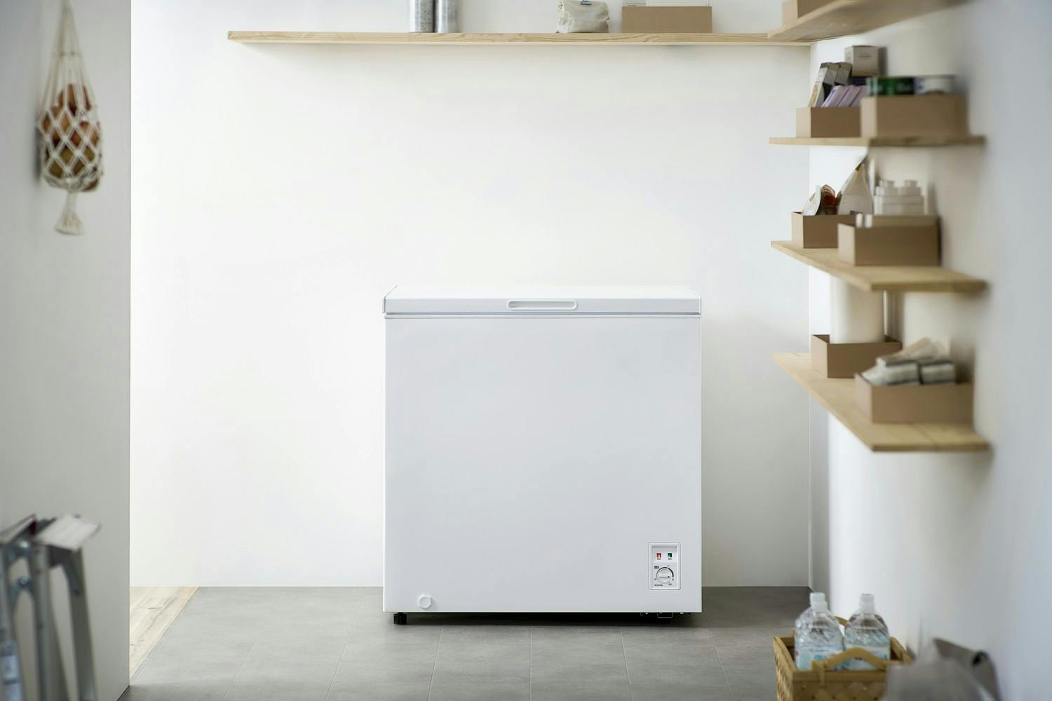 アイリスオーヤマ 上開き式冷凍庫 199L ホワイト 大容量 冷凍食品