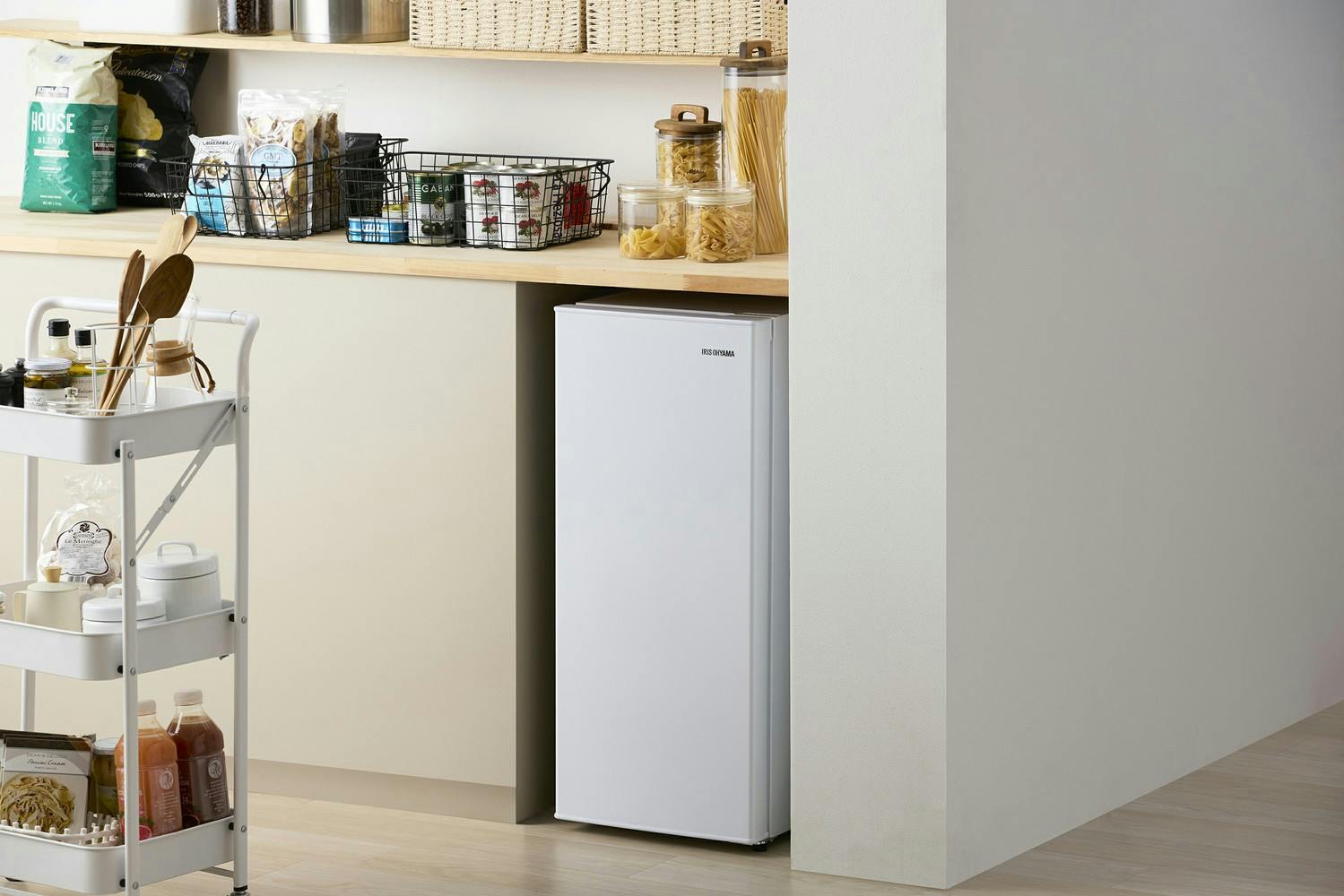 冷凍庫　64L タッチパネルあり　ホワイト 冷凍庫 64L タッチパネルあり ホワイト 冷凍庫 64L タッチパネル