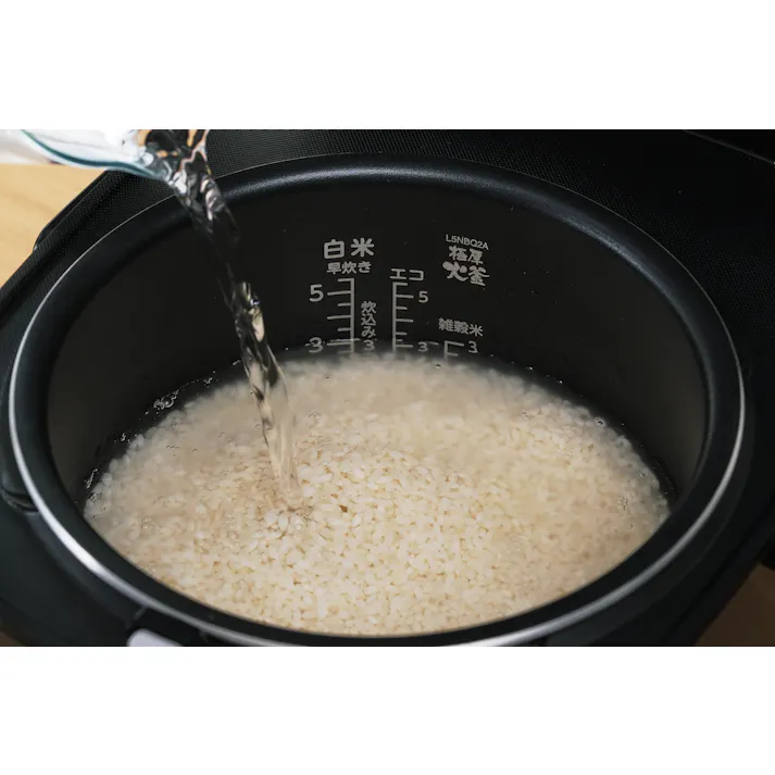 アイリスオーヤマ IHジャー炊飯器 5.5合 ブラック エコモード お手入れ簡単 RC-IKB50-B【別送品】