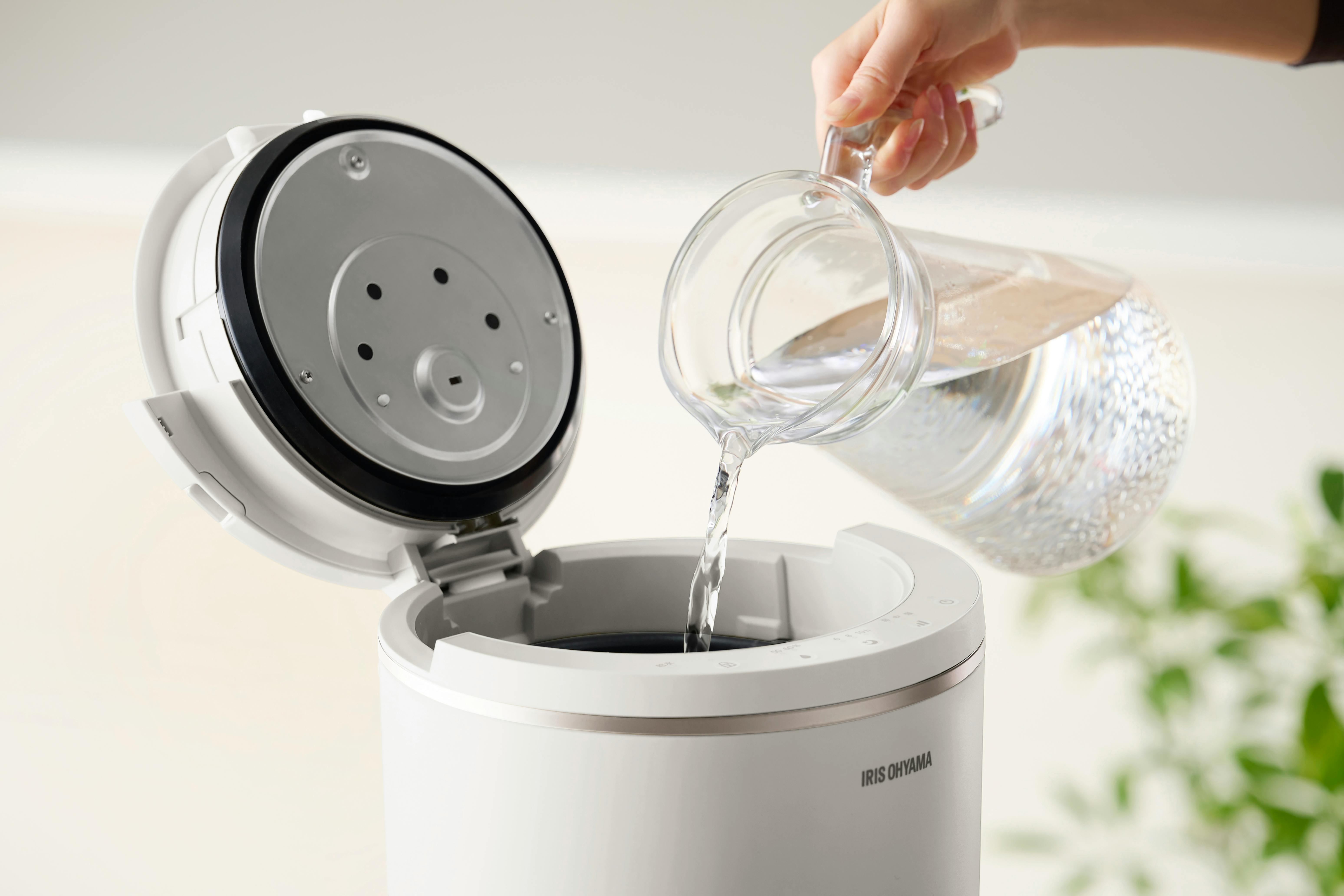 IRIS OHYAMA 加湿器 ホワイト　美品 アイリスオーヤマ スチーム式加湿器 600ml ホワイト AHM-MHU60A-W 衛生