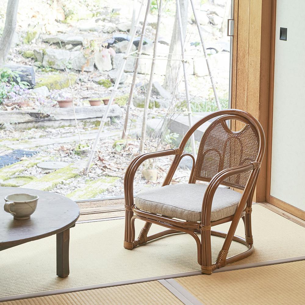 OVITAS 籐らくらく椅子ロー 47×49×56cm ラタンチェア 椅子 座椅子 4540085【別送品】