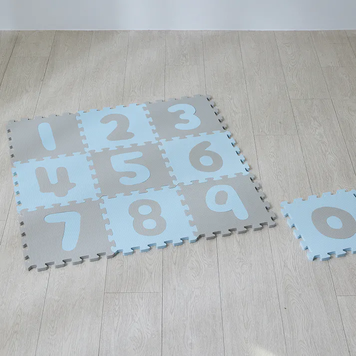 OVITAS パズルマット(ブルー) 32×32×1.3cm フロアマット キッズマット ベビーマット 2750103【別送品】