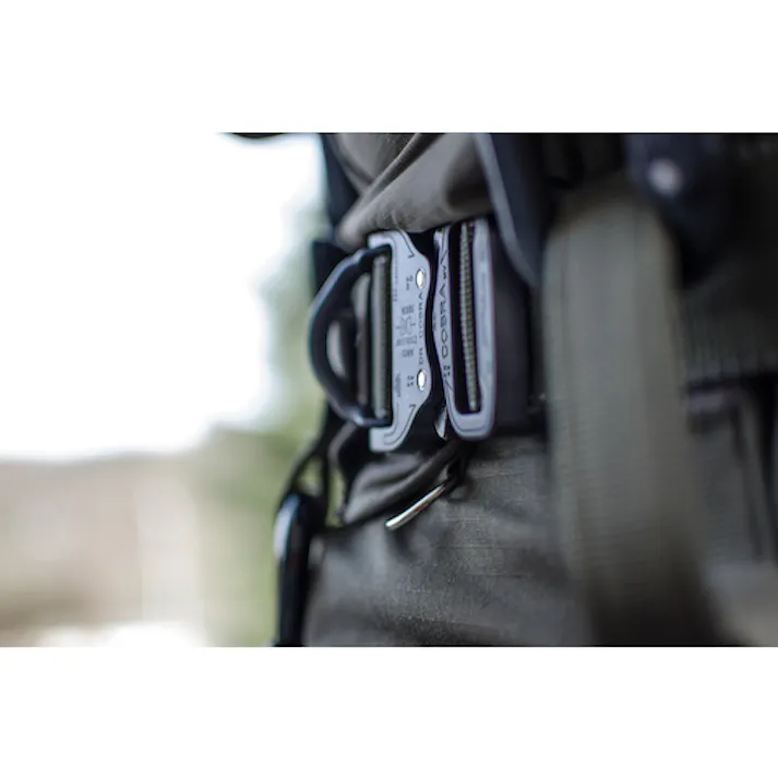 【CAINZ-DASH】AUSTRIALPIN社 COBRAプロスタイル バックル 25MM シルバー VF FY25AVF【別送品】