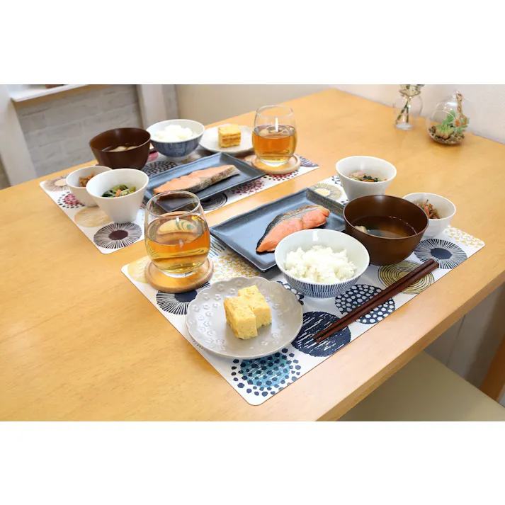 明和グラビア(株) 抗ウイルス ランチョンマット 29×44cm ブルー VPM-サークル 4977932260078【別送品】