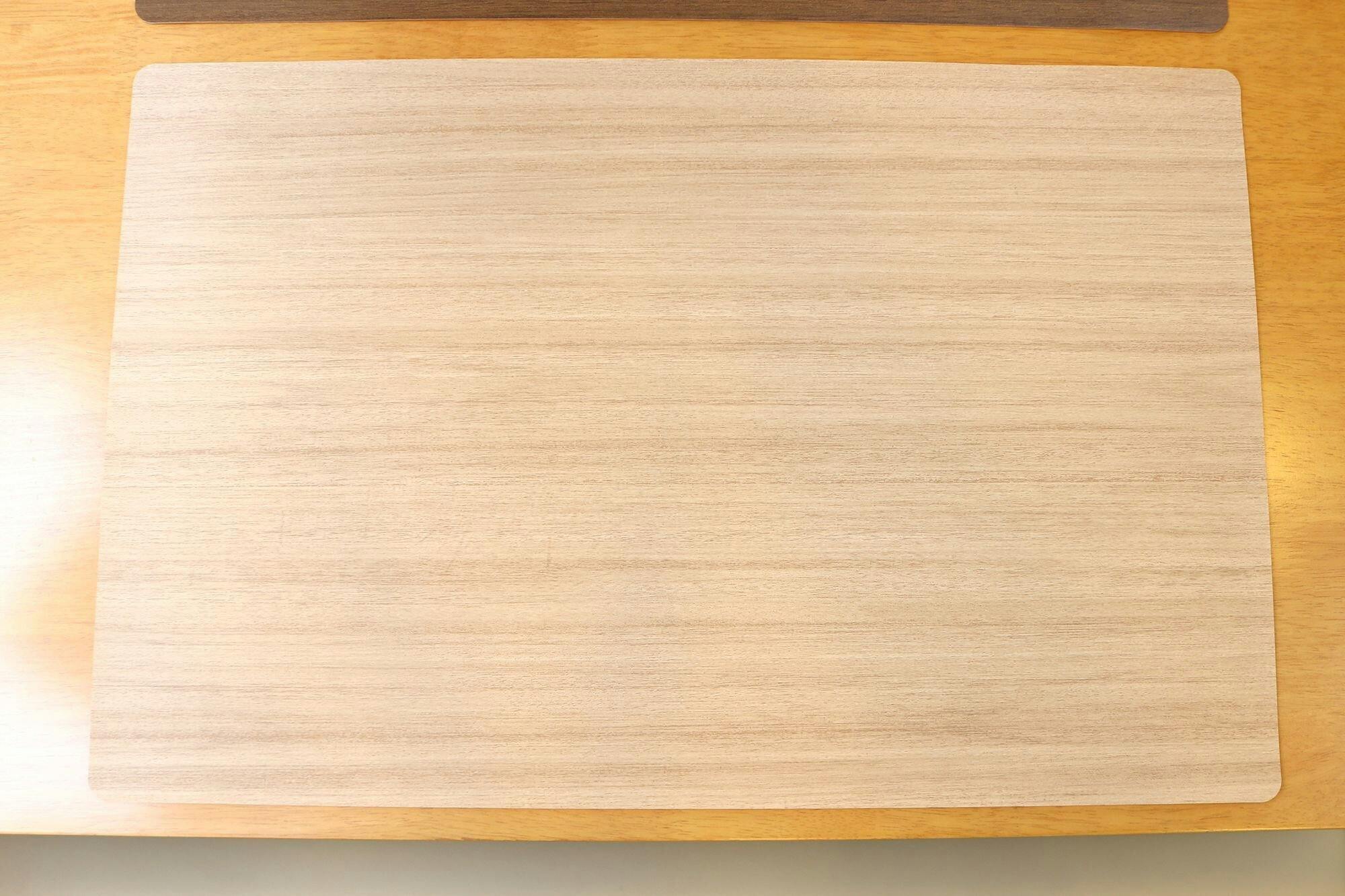 明和グラビア(株) 抗ウイルス ランチョンマット 33×50cm ライトブラウン VLM-モクメ 4977932260139 盆・トレー・食卓カバー 明和グラビア(株) 抗ウイルス ランチョンマット 33×50cm ライトブラウン VLM-モクメ 4977932260139 盆・トレー・食卓カバー