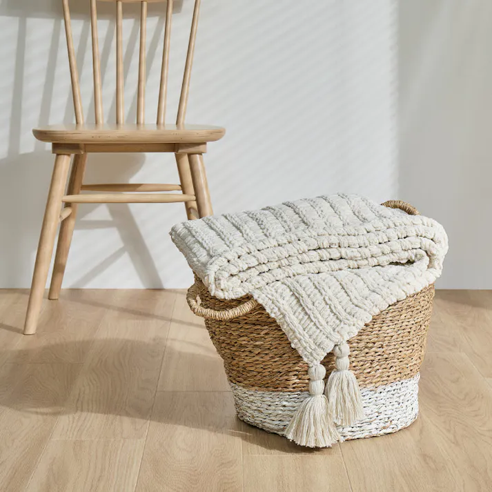 ブランケット アンネ 約130×180cm アイボリー ニットケット 洗濯可 クッション HAGIHARA 270105010【別送品】