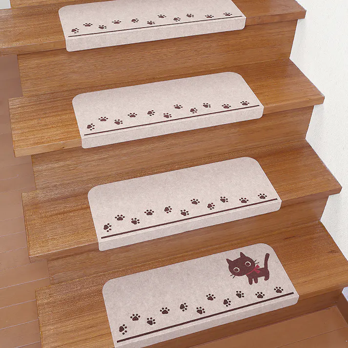 サンコー おくだけ吸着 折り曲げ付階段マットネコ 4973381163205【別送品】