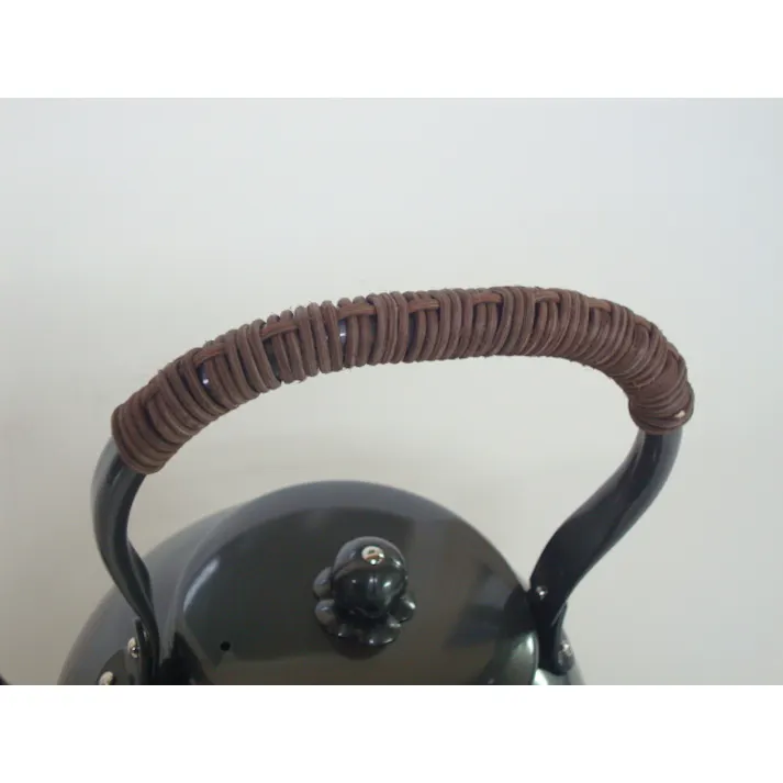 純銅黒銅仕上げ 槌目湯沸かし 2300ml BC-7 日本製 銅製品 銅 お湯 湯沸し 沸かす やかん ヤカン ケトル けとる かわいい おしゃれ 4518160000595【別送品】