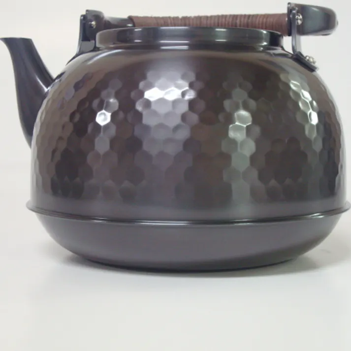 純銅黒銅仕上げ 槌目湯沸かし 2300ml BC-7 日本製 銅製品 銅 お湯 湯沸し 沸かす やかん ヤカン ケトル けとる かわいい おしゃれ 4518160000595【別送品】