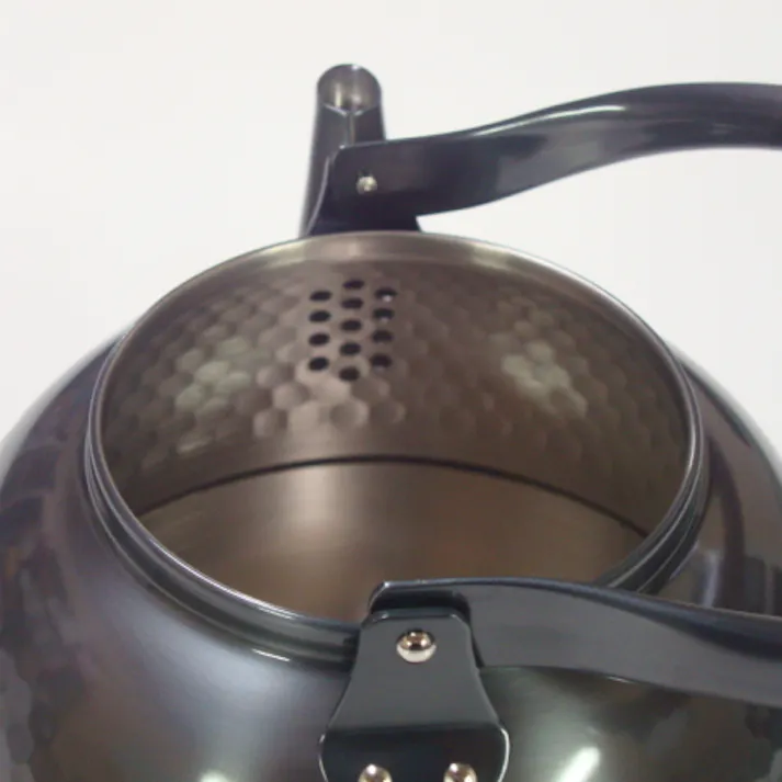 純銅黒銅仕上げ 槌目湯沸かし 2300ml BC-7 日本製 銅製品 銅 お湯 湯沸し 沸かす やかん ヤカン ケトル けとる かわいい おしゃれ 4518160000595【別送品】