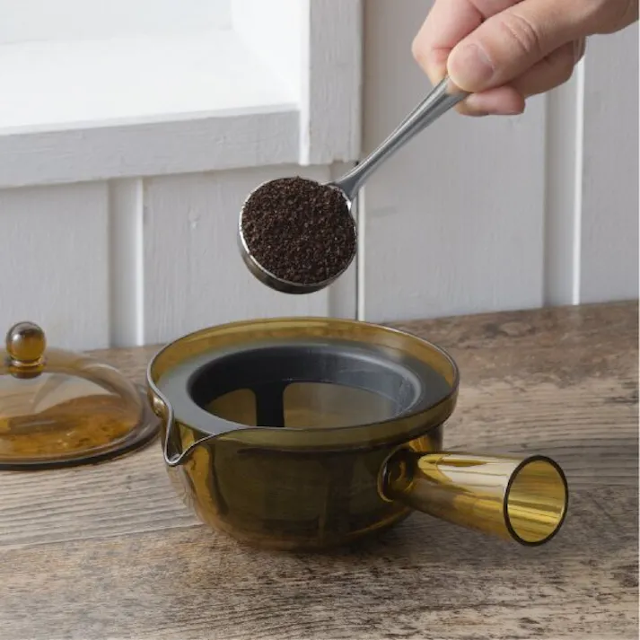 曙産業 われない珈琲急須 横手 1個 日本製 珈琲 コーヒー お茶 ティー ティーポット 急須 丈夫 軽い 手軽 トライタン製 割れない 琥珀色 4954267157747【別送品】