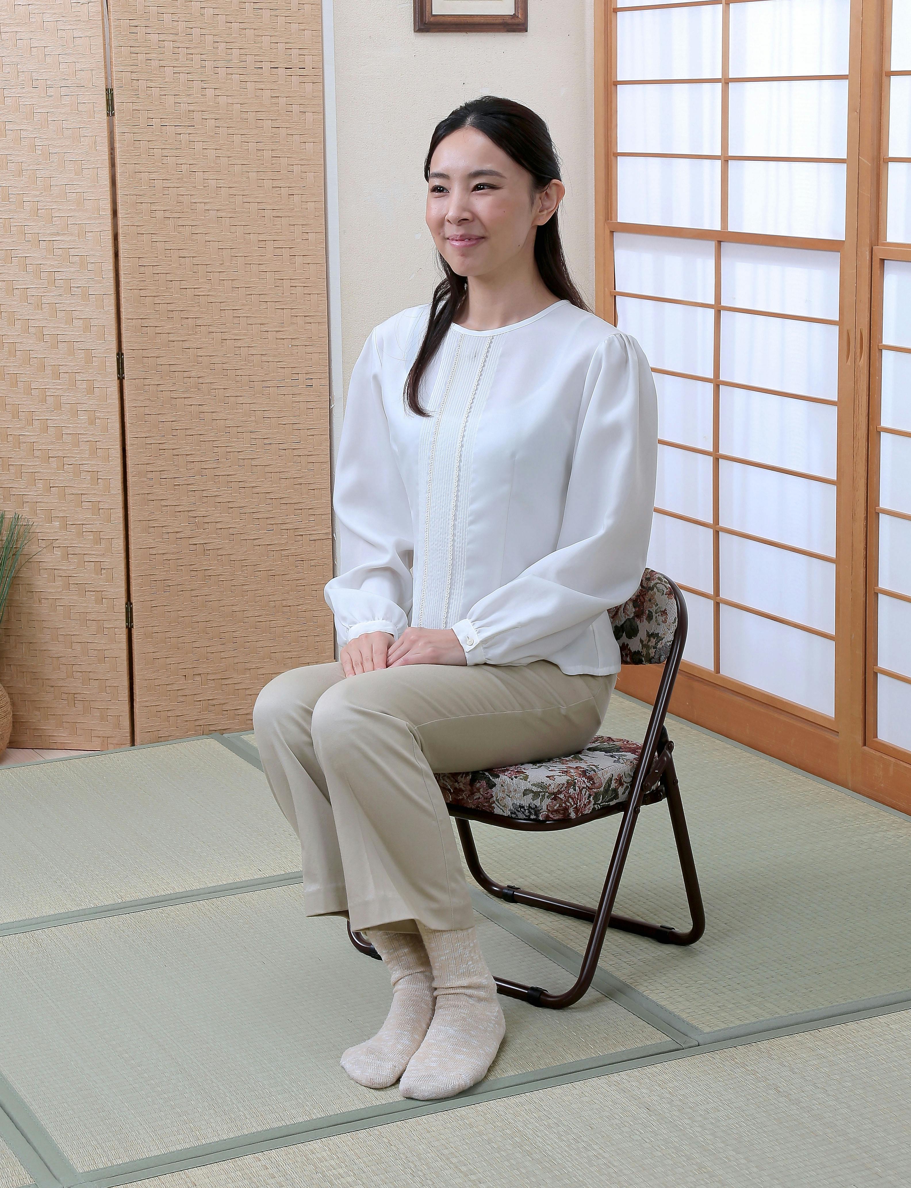 料亭で使用している足が楽な 座椅子２脚セット (極美品） 脚までくつろぐ高座椅子 ADHF-マルク｜【公式通販】フランスベッド販売